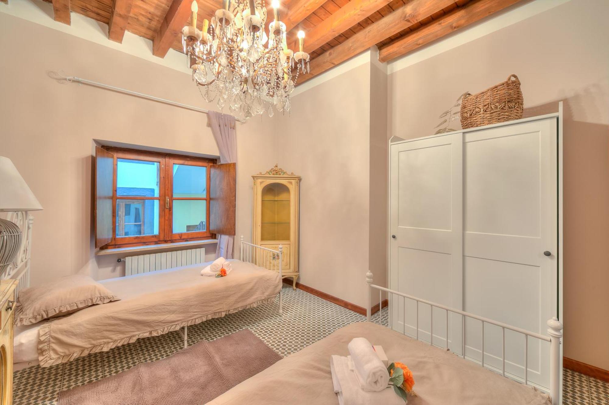 Laetitia Salo-Historic Center Near Lake - Happy Rentals Exterior photo